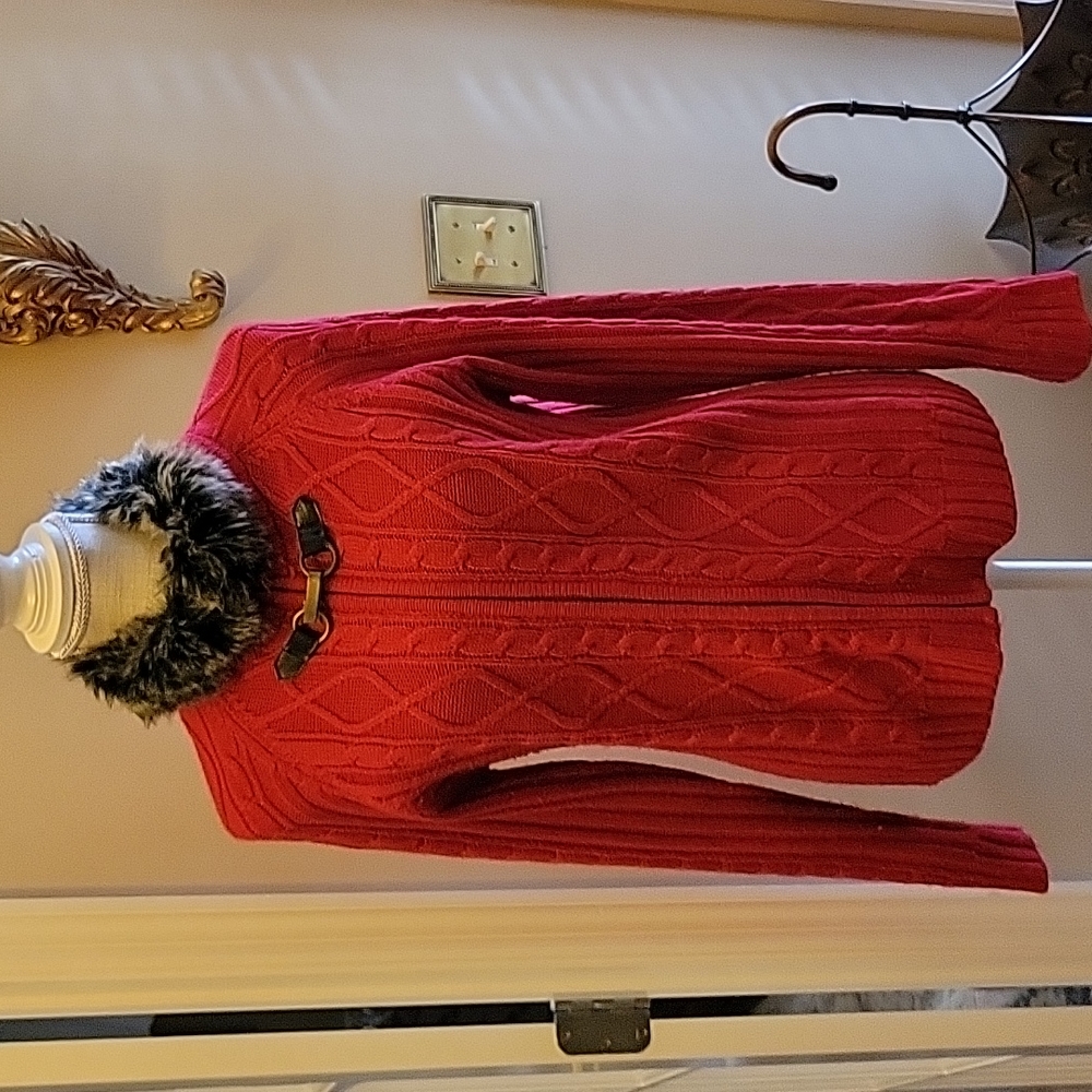Sweater Project red cable long slv cardigan black white faux fur collar L  …EUC